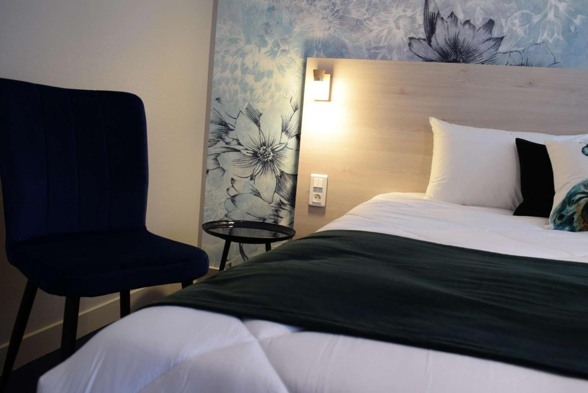 Brit Hotel Au Pays De Vitre エトレル エクステリア 写真