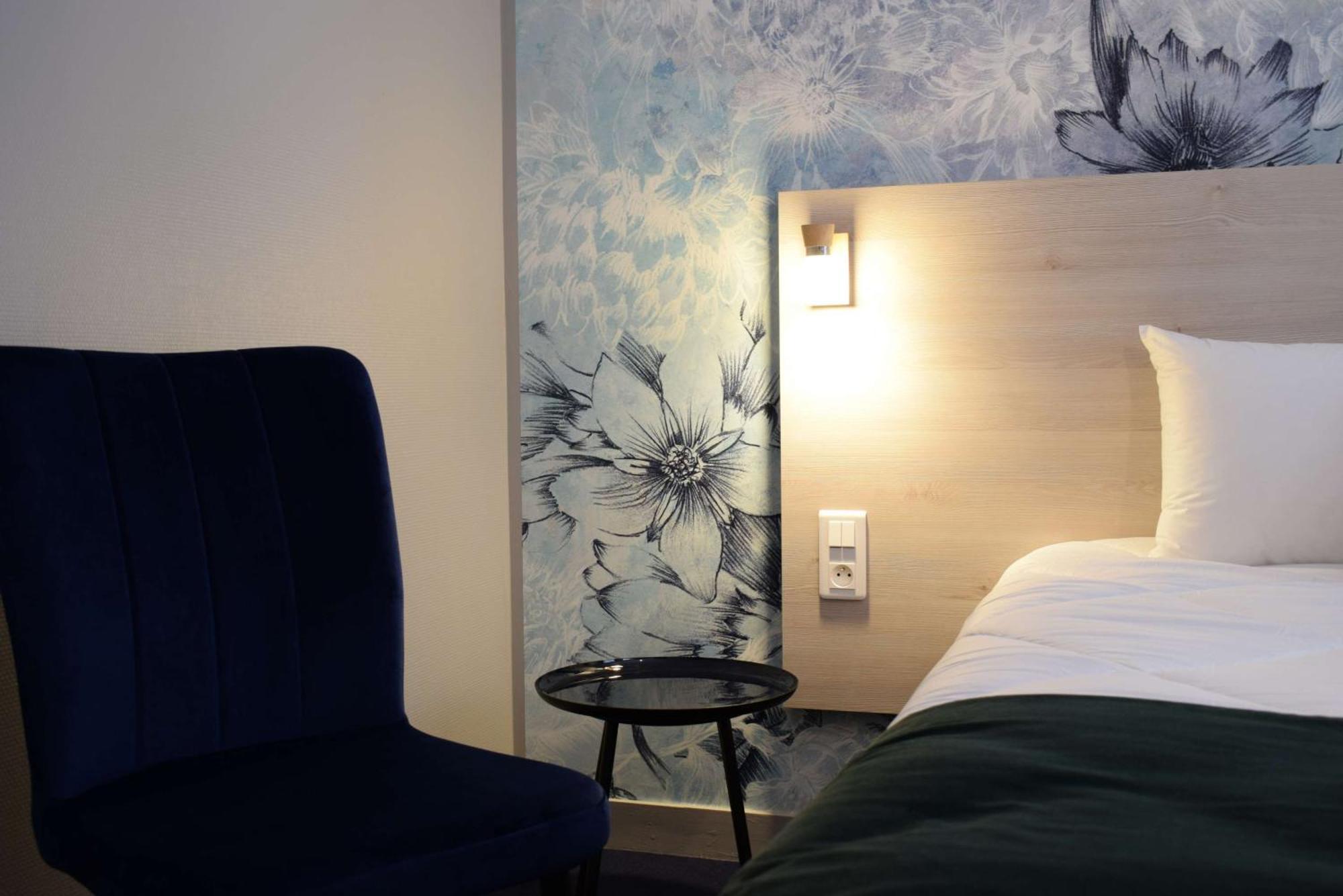Brit Hotel Au Pays De Vitre エトレル エクステリア 写真