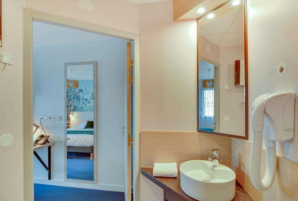 Brit Hotel Au Pays De Vitre エトレル 部屋 写真